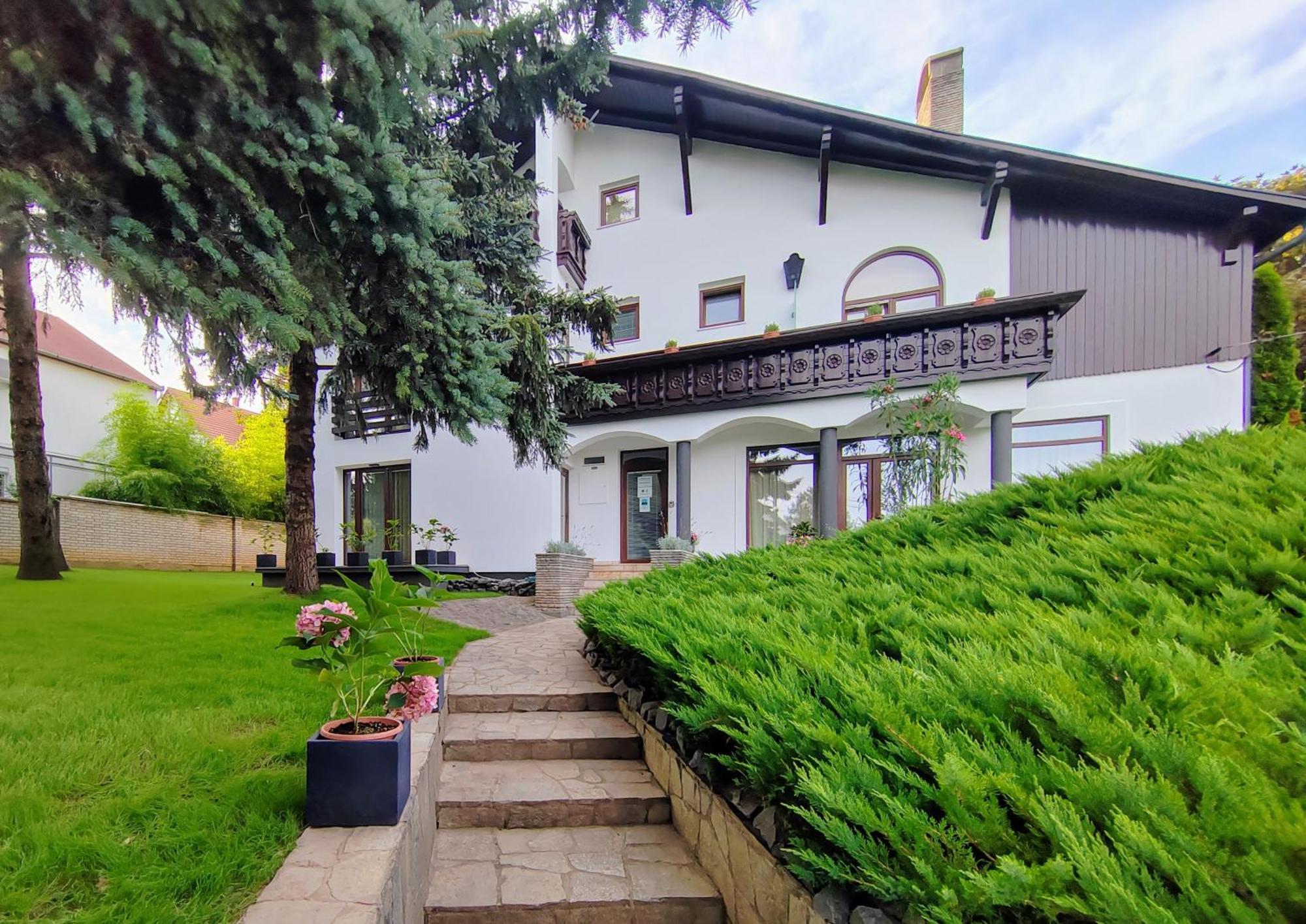 Heviz,Dr Strecker Villa Apartment